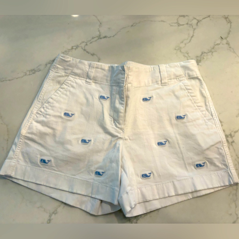 VINEYARD VINES. Little girls blue whale shorts. Size 10.